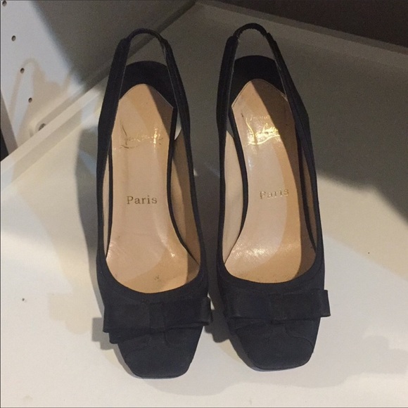 Red bottom - Picture 4 of 4